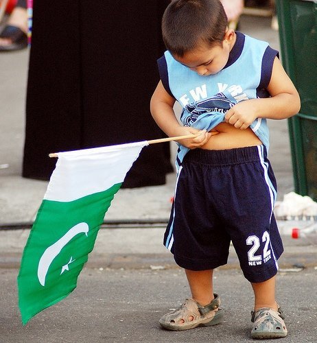 flag in belly button