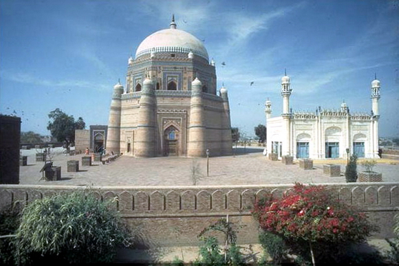 shahrukenalam multan