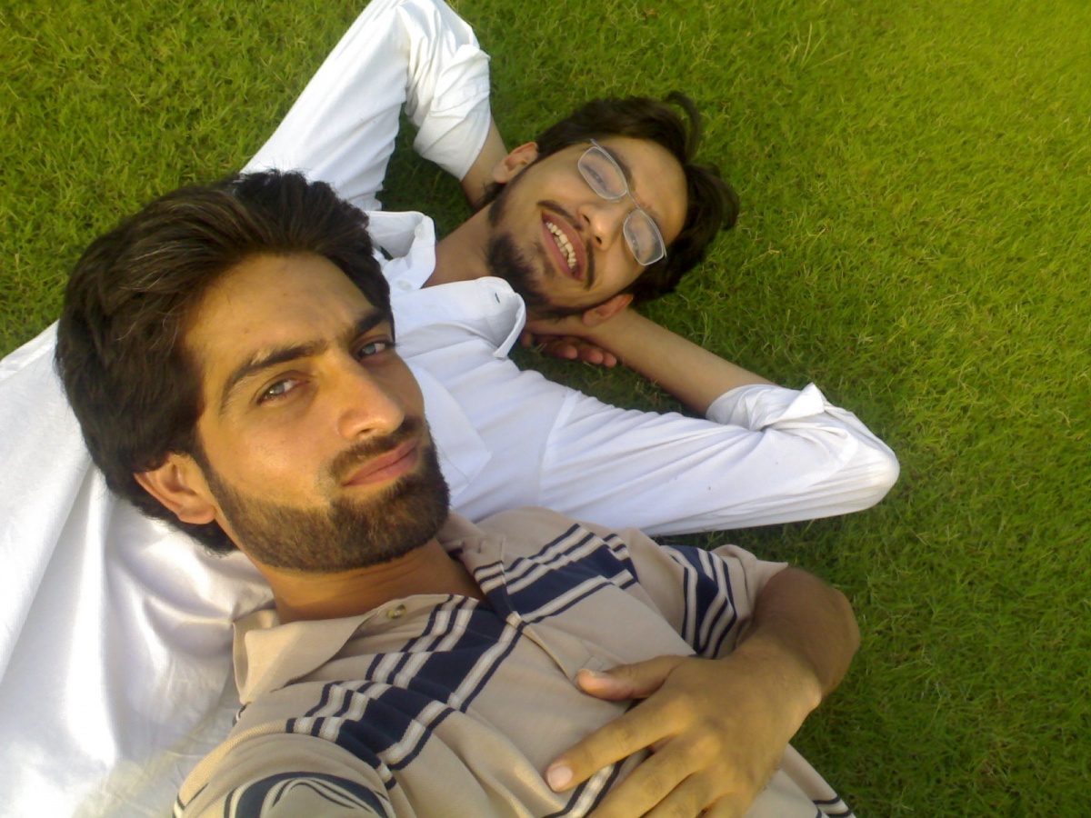 Mw with Bahti..... on ground near aggriculture Dept...