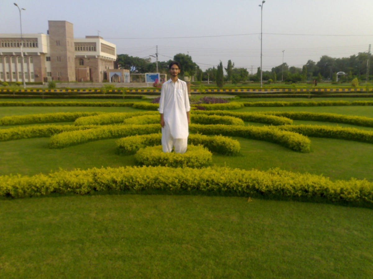 Me at ground Between V.C Office And Auditorium