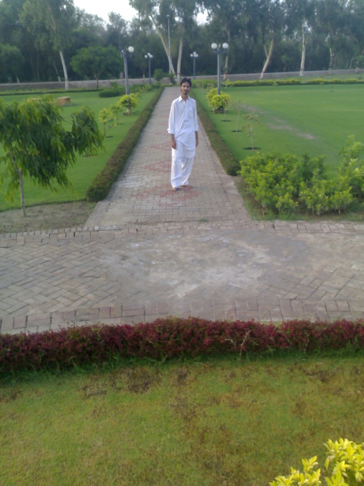 Me in ground near auditorium
