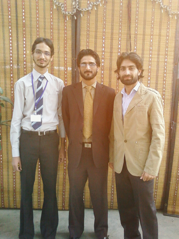 Sheraz, 000000, Bukhti