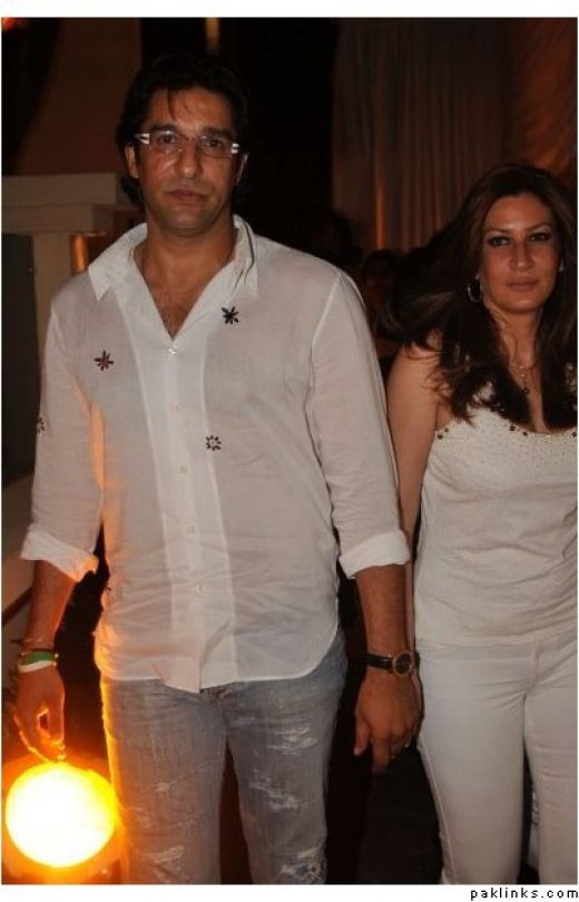 waseem akran and his wife