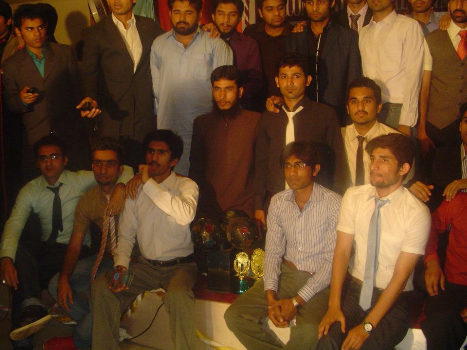 Bsit 2008 2012 Group Photo at Shangrila Cuisine