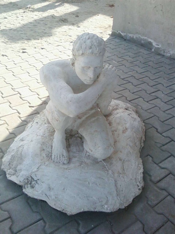 Another 3D human Sketch made by gypsum powder  

shyad kuch soch raha hay...